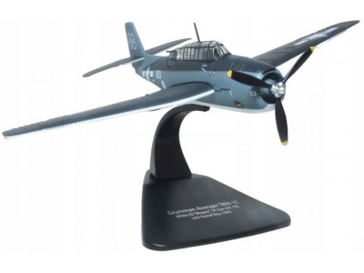 TBM-1C AVENGER VC-76 US NAVY USS PETROF BAY 1945 - AC-132 OXFORD 1/72