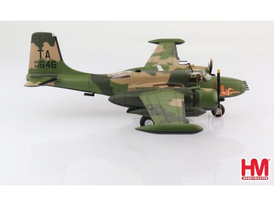 B-26K INVADER USAF VIETNAM 1969 HOBBY MASTER  HA3226 1/72