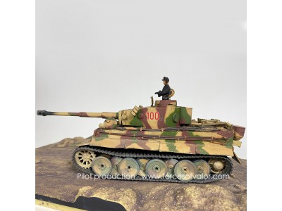 TIGER s.Pz.Abt.505 KURSK 1943 FORCES of VALOR 912043C 1/32 promo