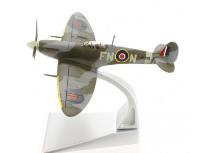 SPITFIRE Mk.Vb 331 SQN RAF DIEPPE 1942 - 31934C CORGI 1/72