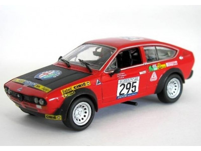 ALFA ROMEO ALFETTA GTV 2000 1979 - IXO 1/43 metal