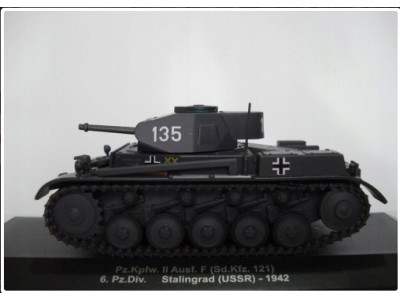 PANZER II Ausf.F 6 Pz.Div. STALINGRAD 1942 - ALTAYA 1/43 unikat