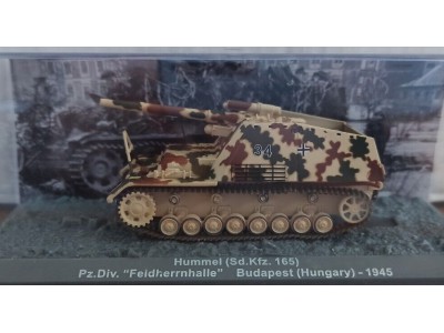 Sd.Kfz.165 HUMMEL Pz.Div.FELDHERRNHALLE BUDAPEST 1945 - ALTAYA 1/72